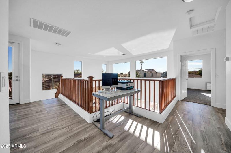 16529 W Saguaro Ln-29