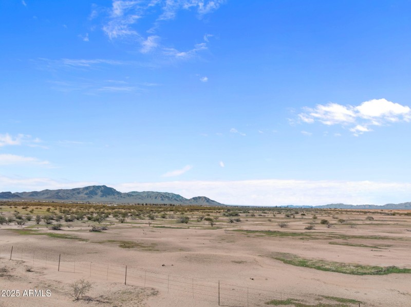 10-web-or-mls-DJI_20251204112250_0080_D