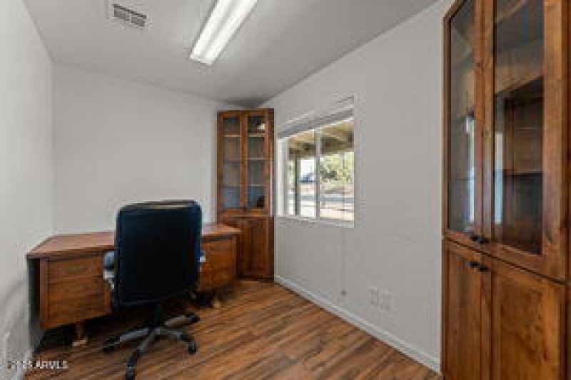 thumbnail-019aef72-5ce2-7198-b374-6df69a