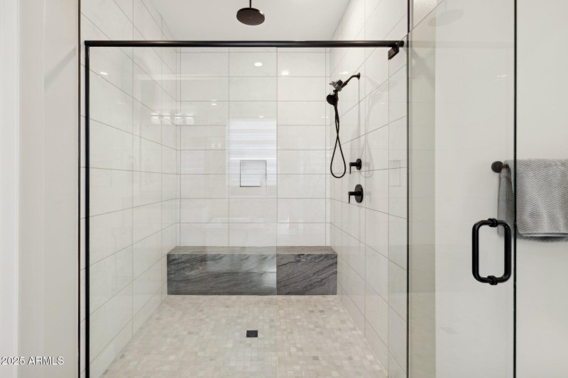 34-web-or-mls-14530-e-adero-canyon-dr