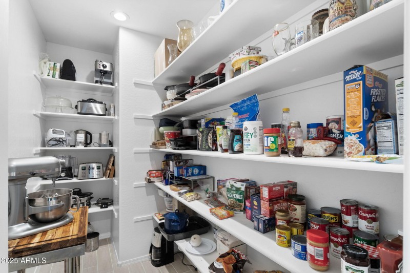 013__2049 E Entoro Dr