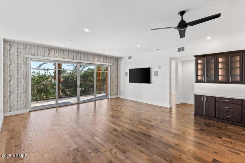 Enclave Unit 2008-16