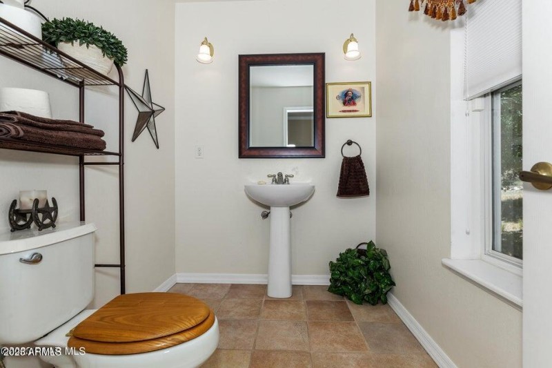 Guest Powder Room