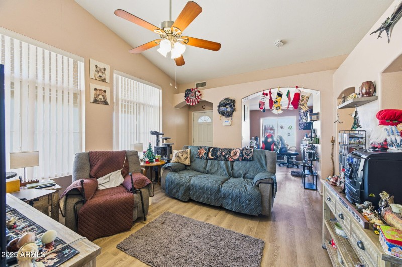 11-web-or-mls-8735 W Pineveta Dr-11