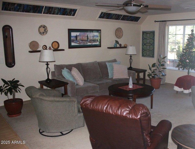 10 Family Room