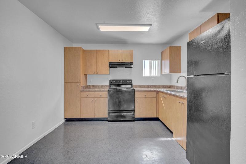 17-custom-2234 W Hazelwood St-17