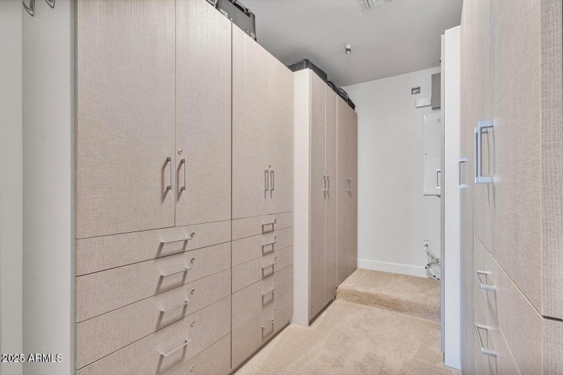 10626 N Indian Wells DR, Closet