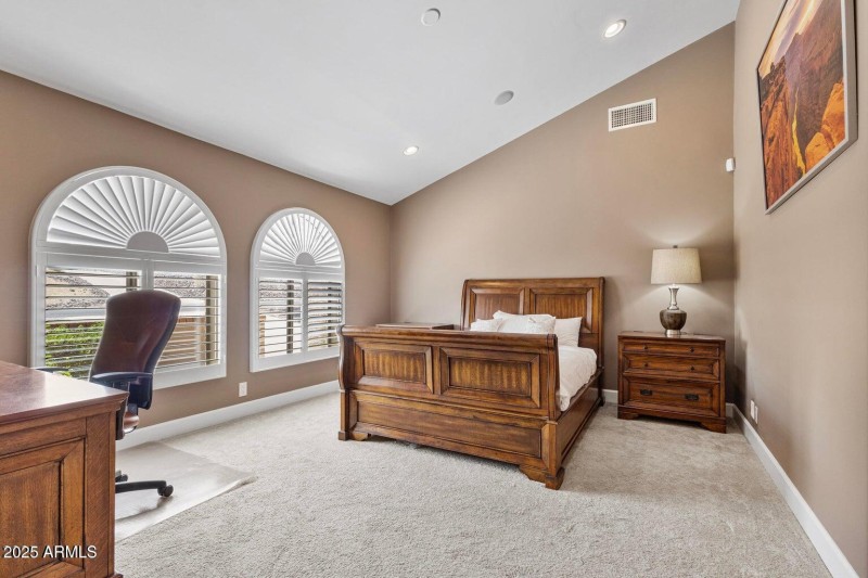 10626 N Indian Wells DR