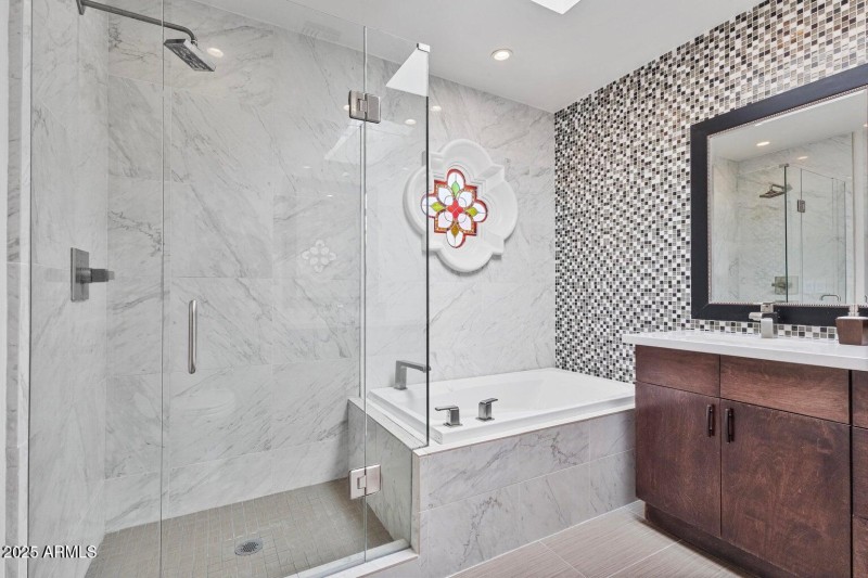 20250912225724879000000000-o