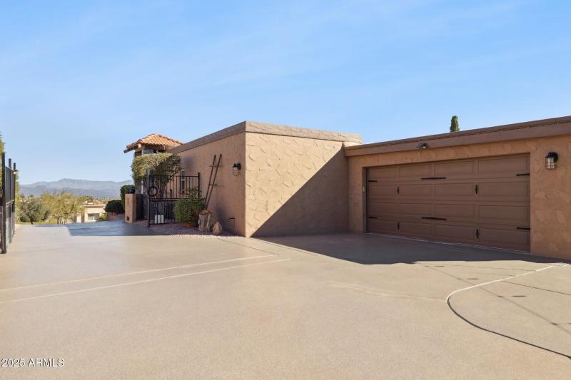 15803 E Palomino Blvd