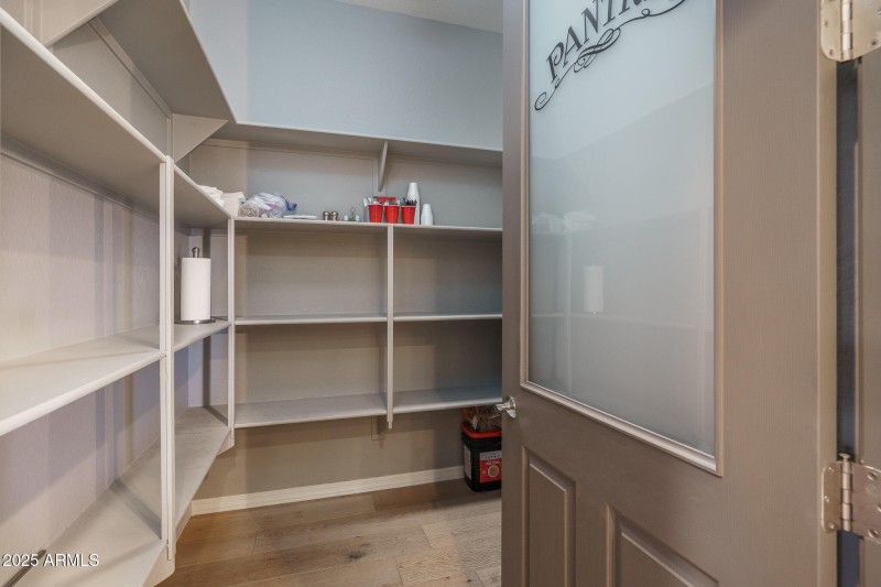 11) PANTRY