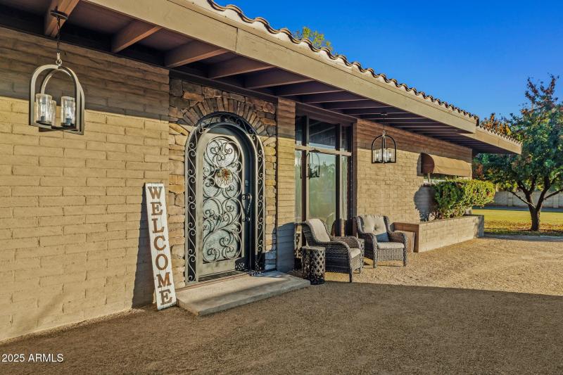 6-web-or-mls-13217 N 65th Dr--94