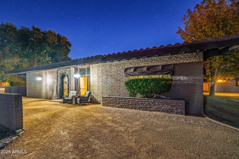 116-web-or-mls-13217 N 65th Dr--96