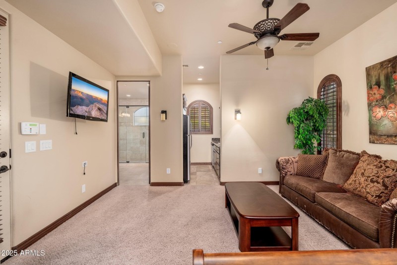 12980 E Cochise Rd - 43