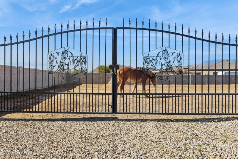 6-web-or-mls-6786-w-palomino-wy