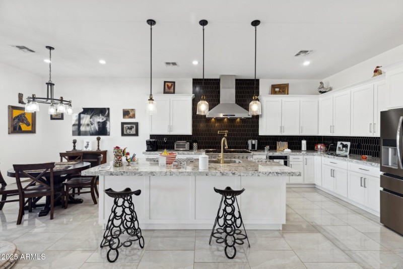 26-web-or-mls-6786-w-palomino-wy