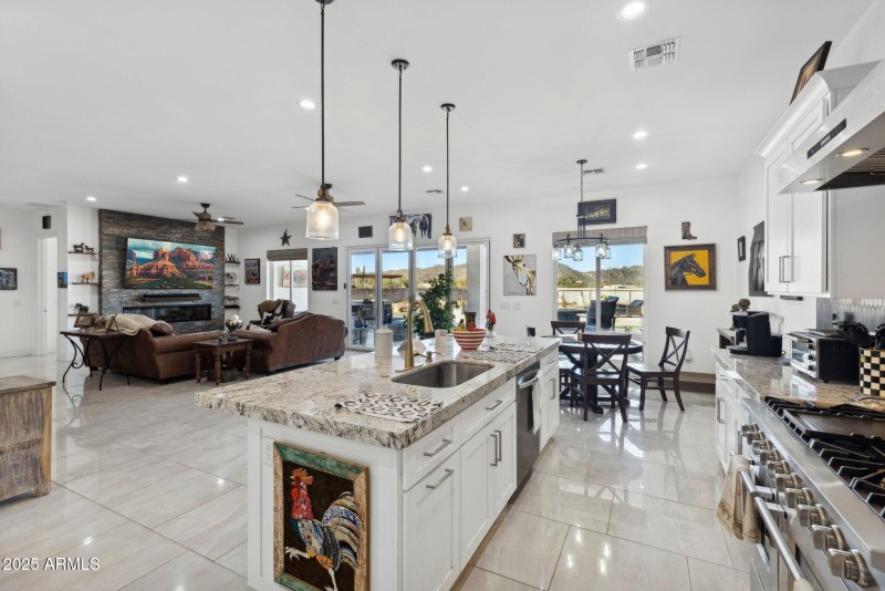 28-web-or-mls-6786-w-palomino-wy