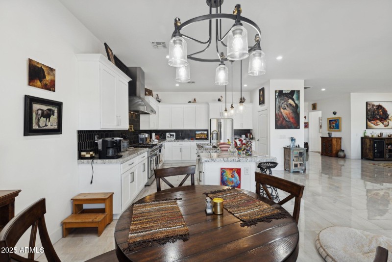 35-web-or-mls-6786-w-palomino-wy