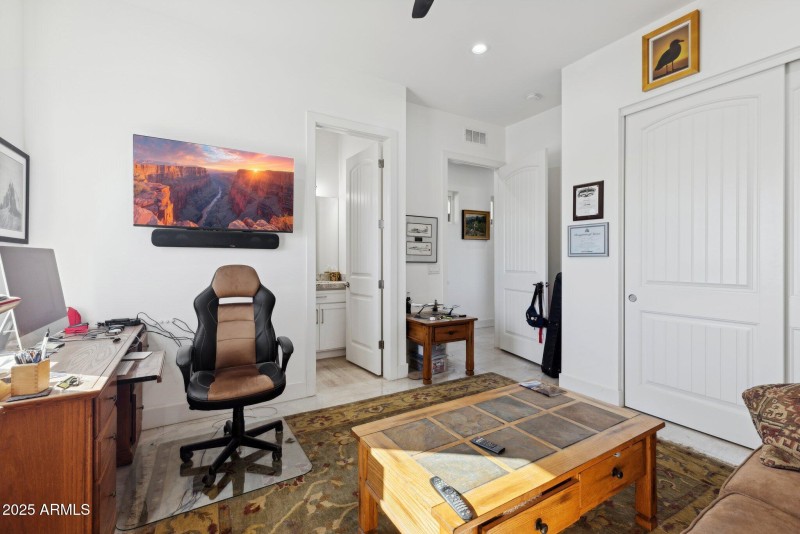 38-web-or-mls-6786-w-palomino-wy