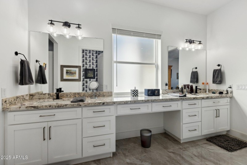 55-web-or-mls-6786-w-palomino-wy