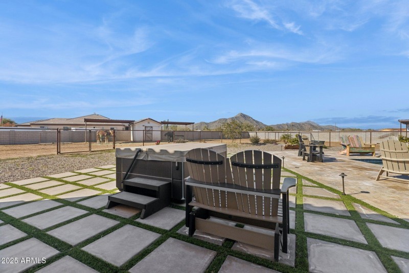 73-web-or-mls-6786-w-palomino-wy