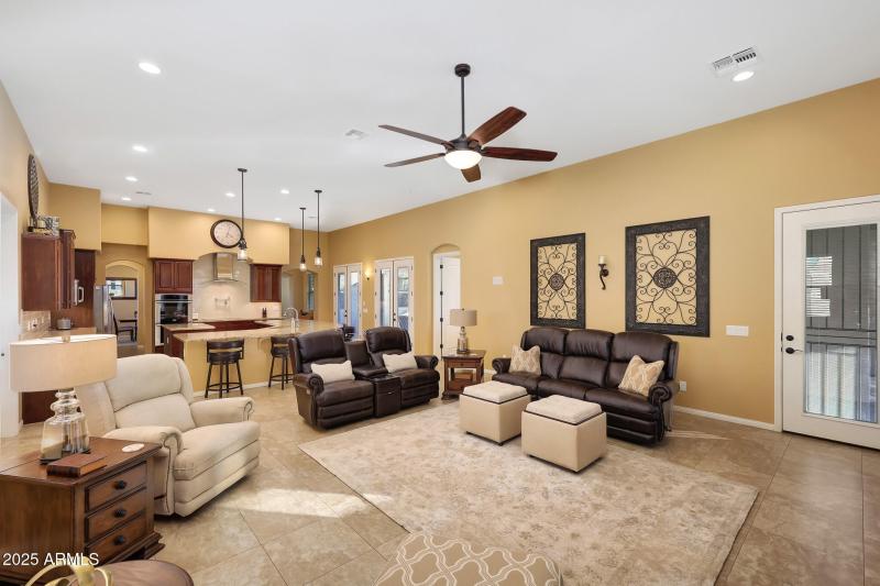 Perfect entertainers space