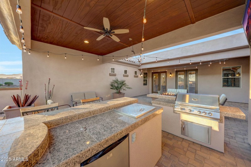 Enjoy nightly bbq's here