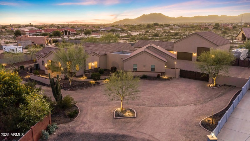 This is also a horse property!