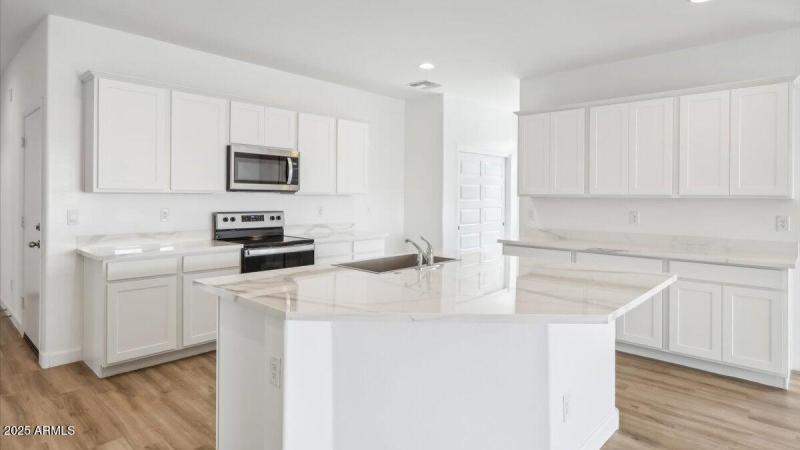 Kingston kitchen (3)