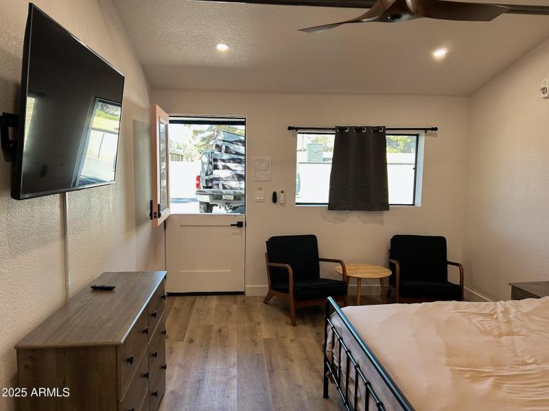 B3E6253B-4913-46D2-B9AE-AF68299F40D9 (1)