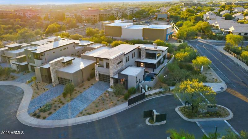 18576 N 92nd Pl-71 (1)