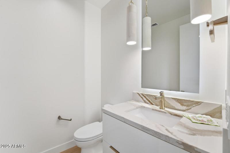 18576 N 92nd Pl-38 (1)