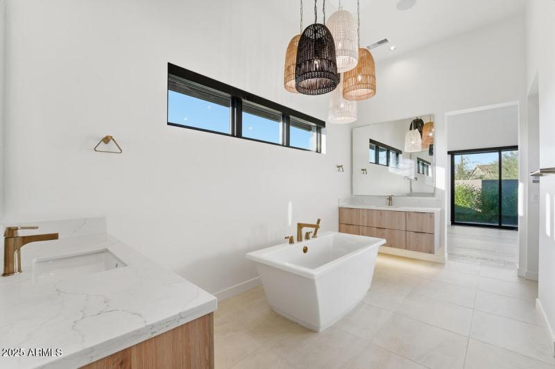 18576 N 92nd Pl-30 (2)