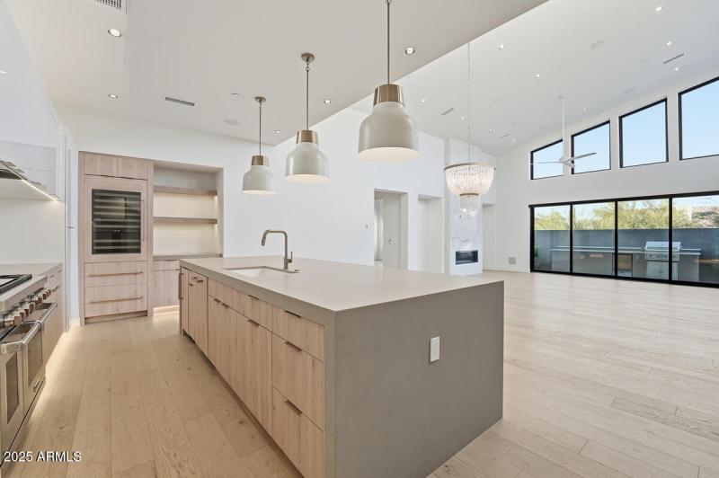 18576 N 92nd Pl-18 (1)