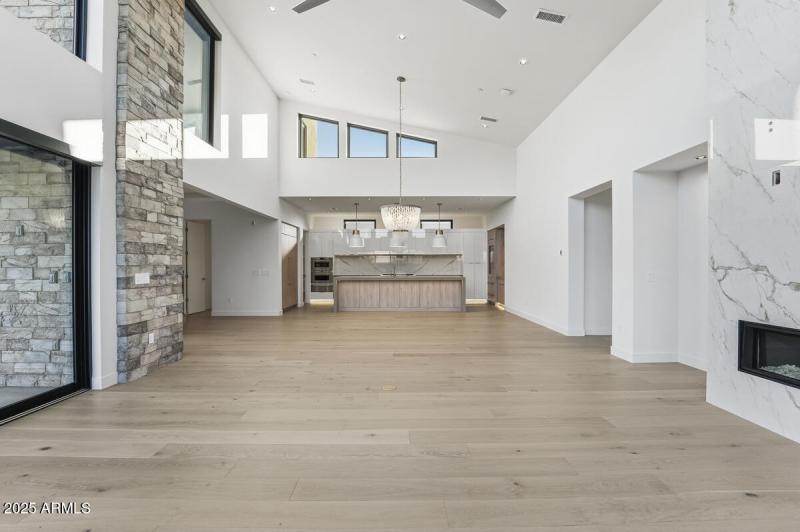 18576 N 92nd Pl-12 (1)