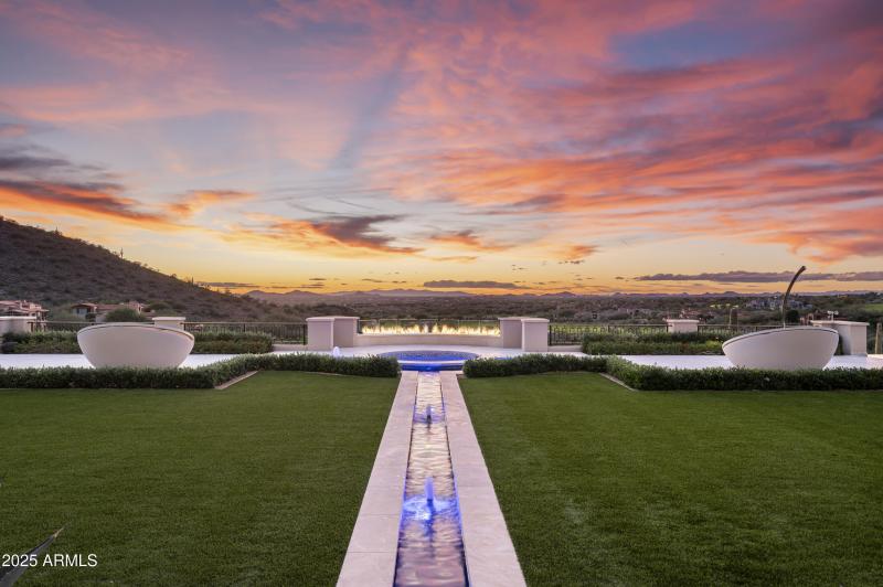 Water Feature w/Firepit