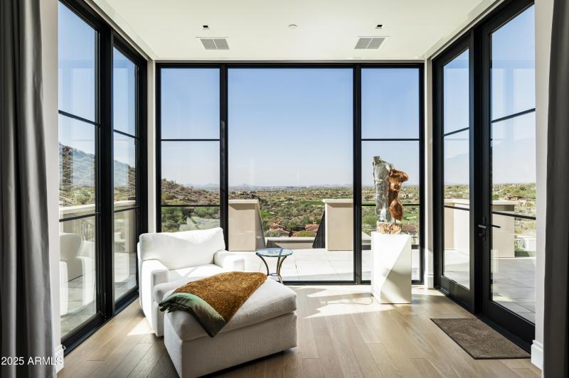 Primary Sitting Area