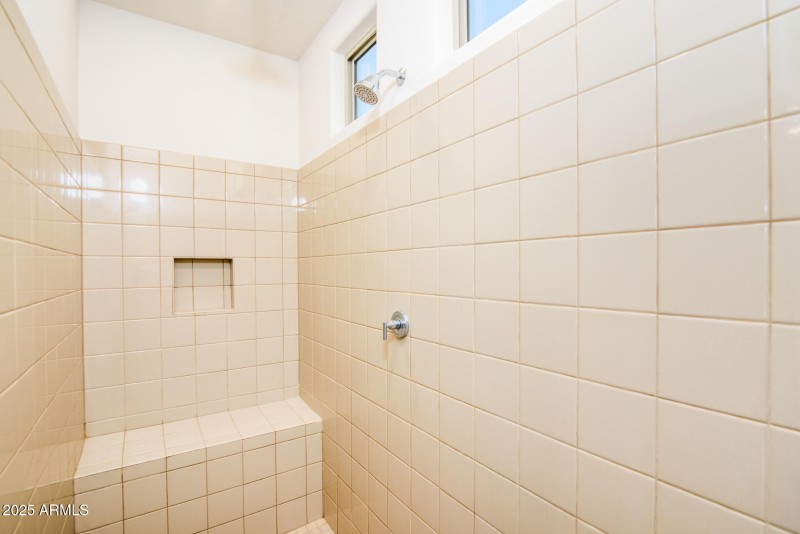 Upgraded Tiled Walk In Shower