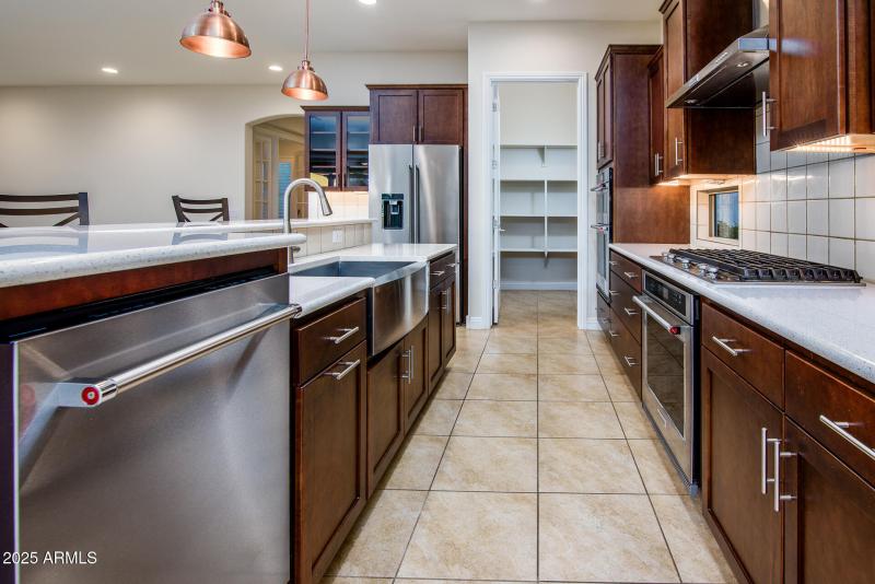 Convenient Raised Dishwasher!