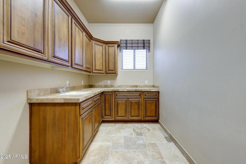 20210404195315871596000000-o