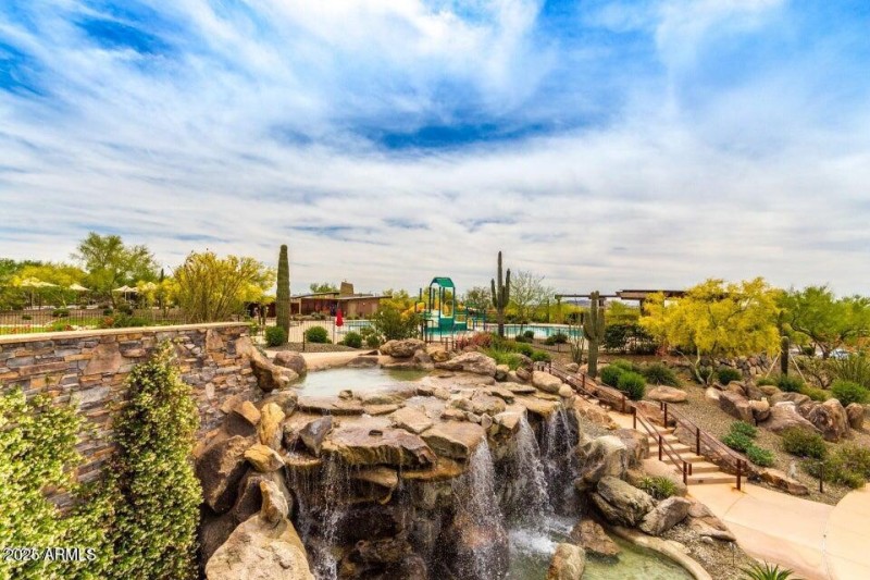 20220310195037259889000000-o