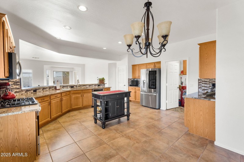 13-web-or-mls-21279 E Twin Acres Dr -13