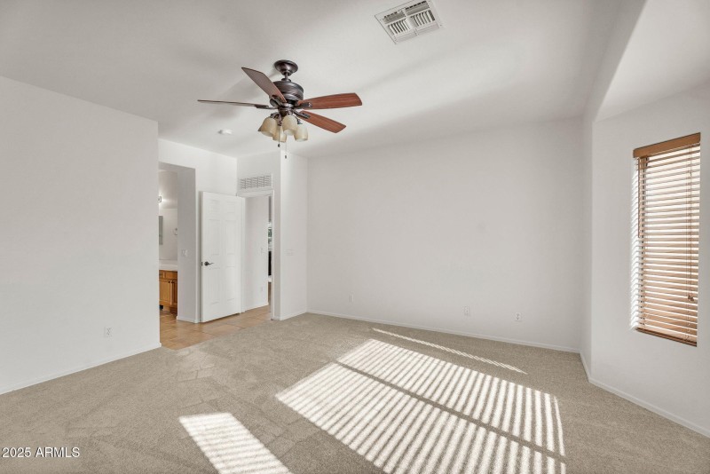 23-web-or-mls-21279 E Twin Acres Dr -21