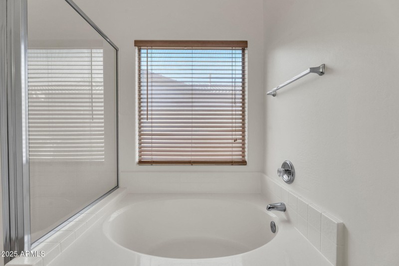 29-web-or-mls-21279 E Twin Acres Dr -27