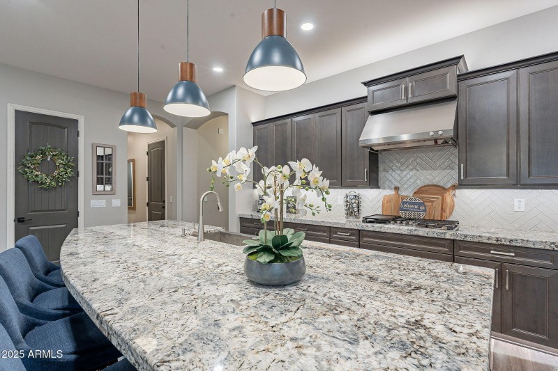 15-web-or-mls-Reins-15