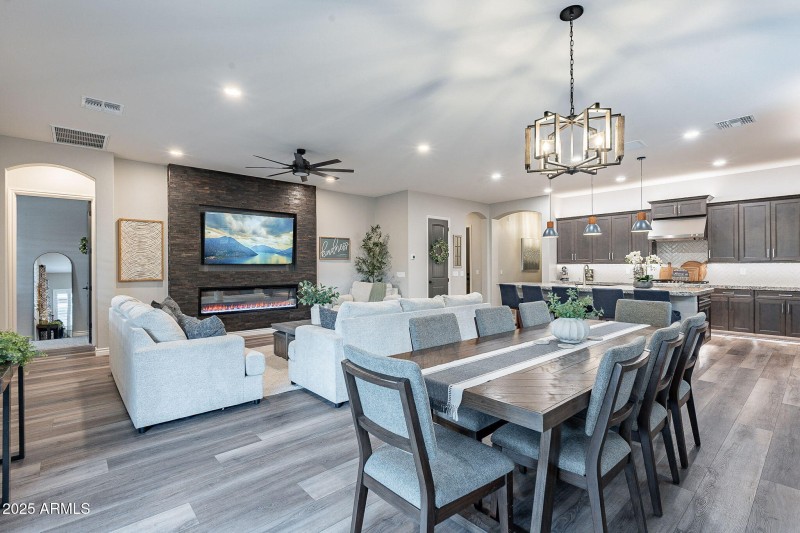 18-web-or-mls-Reins-18