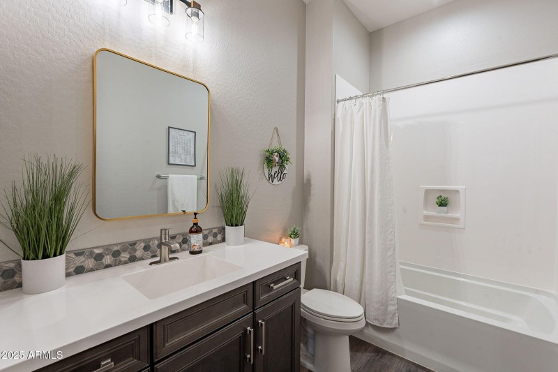 41-web-or-mls-Reins-41