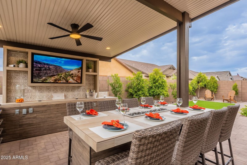 74-web-or-mls-Reins-74