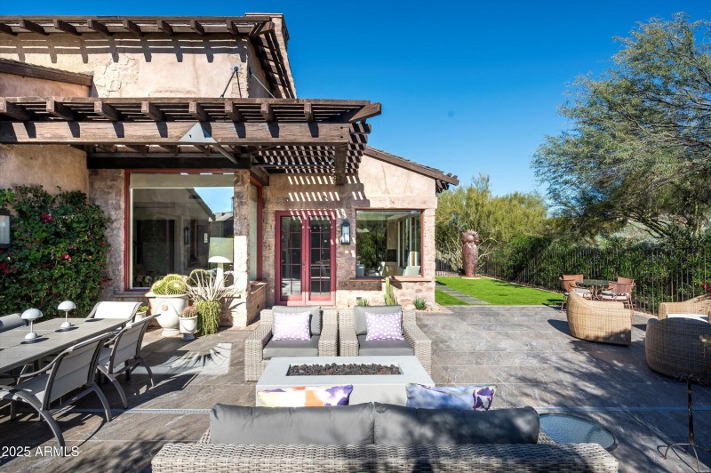 32-10072 E Blue Sky Dr-32