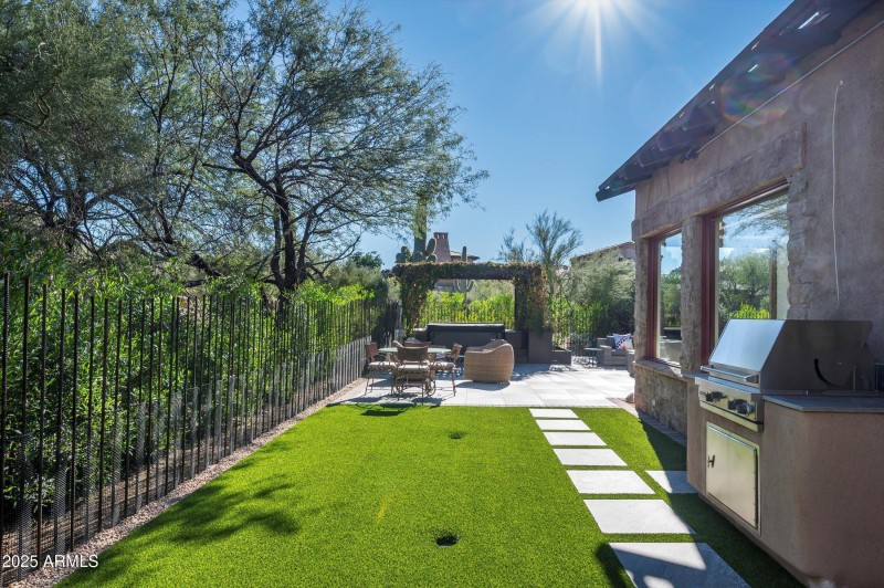 38-10072 E Blue Sky Dr-38